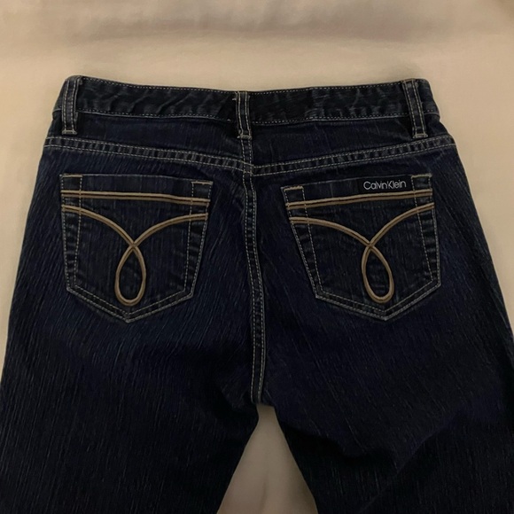 Calvin Klein Skinny Jean- Women's 26/2P - Picture 3 of 10